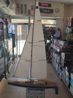 BARCO DE VELA